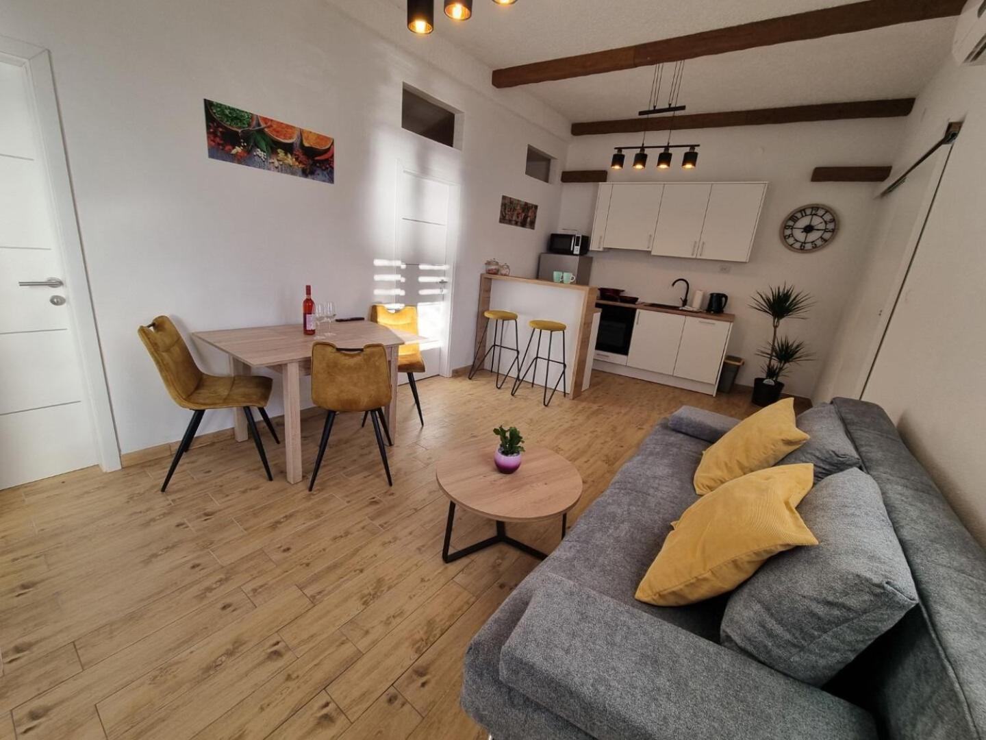 Apartments Gogi Živogošće 외부 사진